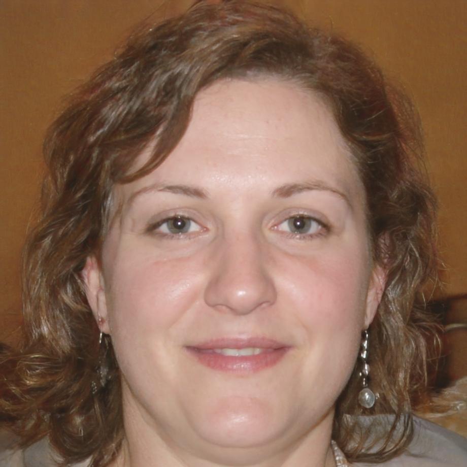 Licia Montanari, esperta formatrice specializzata in tecniche di taglio contemporaneo